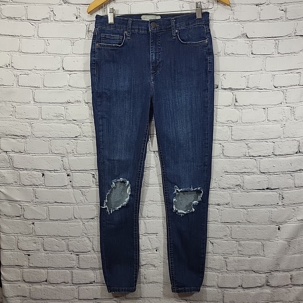 Free People‎ Jeans Womens Sz 28" Distressed